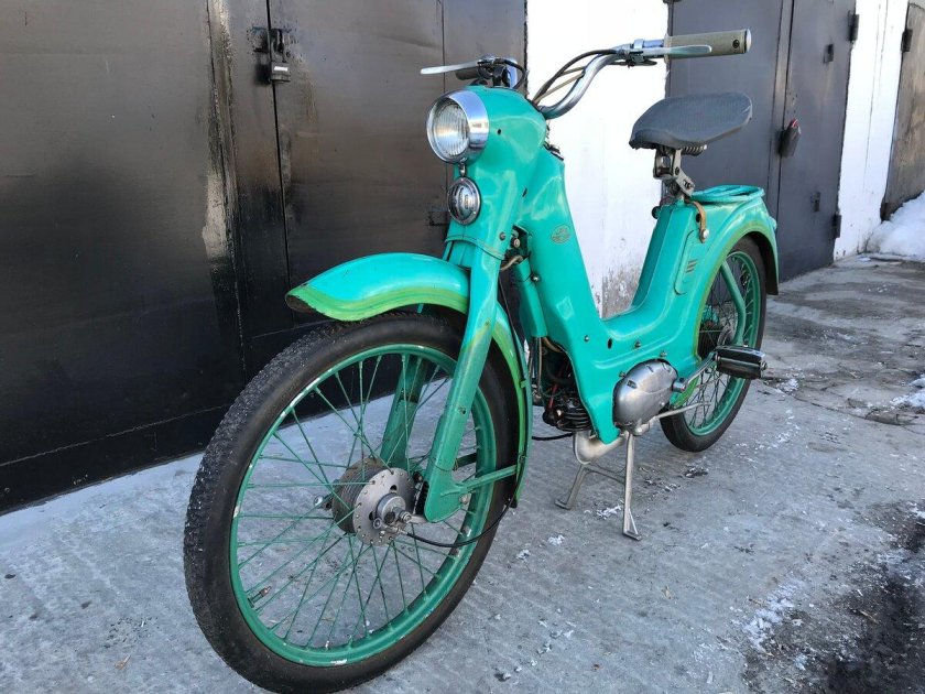 Ява яветта 551