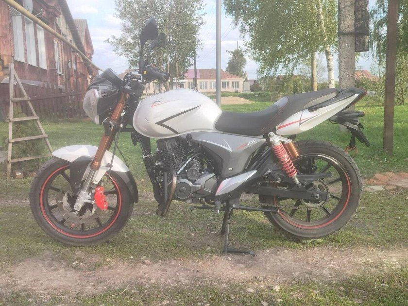 Мотоцикл stels flame 200