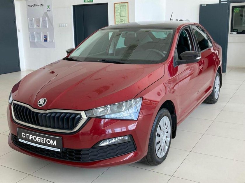 Красные Skoda Rapid 2