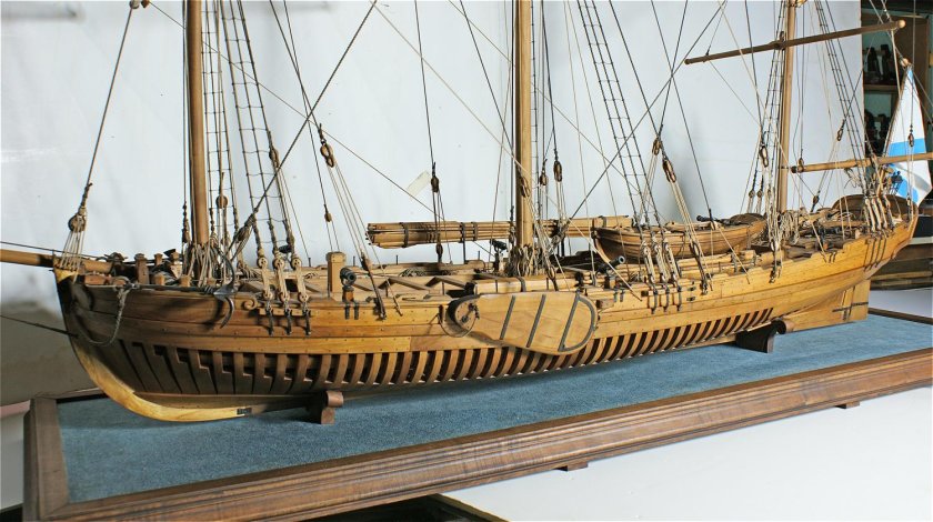 Дуббель-шлюпка Надежда