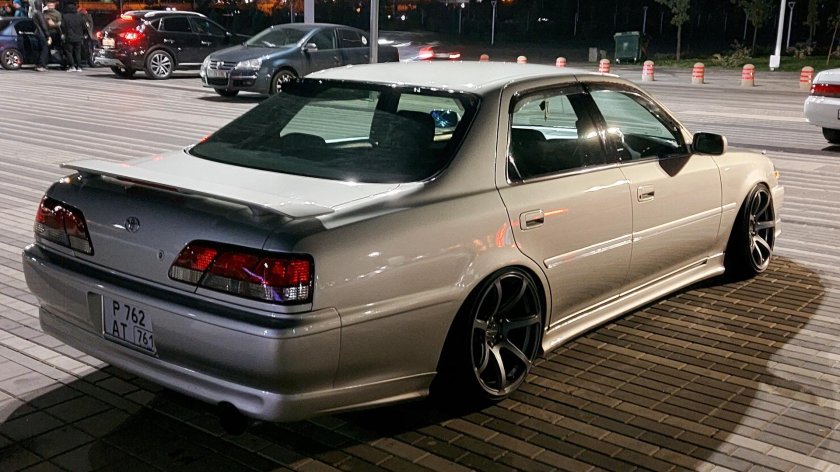 Toyota Cresta 100 roulant g