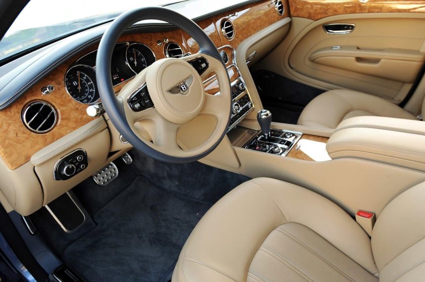 Бентли Мульсан 2011