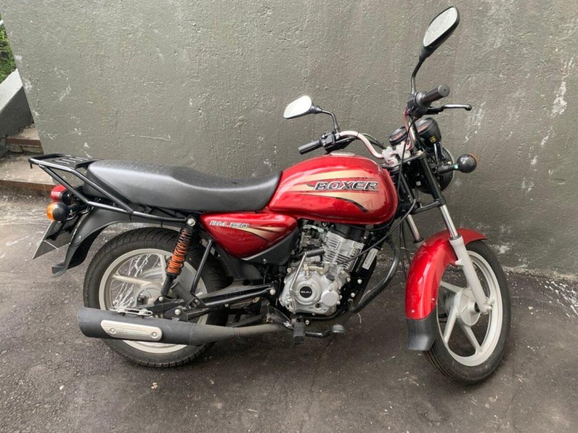 Bajaj Boxer 150 красный