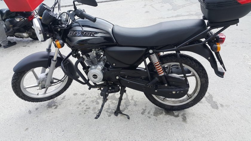 Баджадж боксер 150