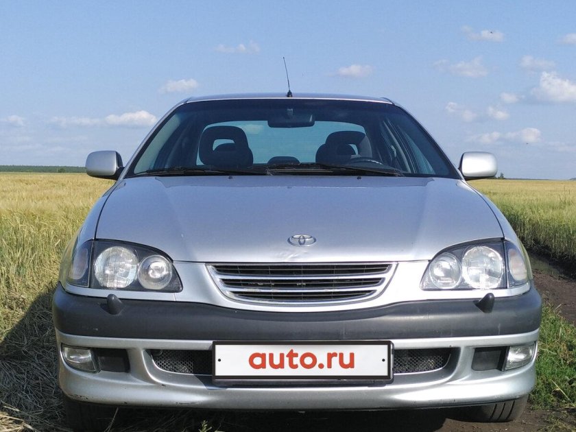 Toyota Avensis 2000