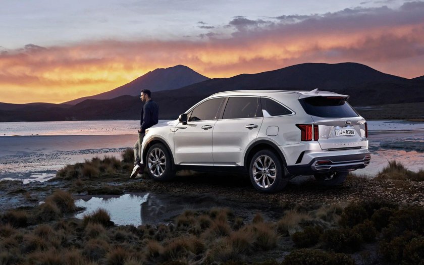 Киа Саранта 4