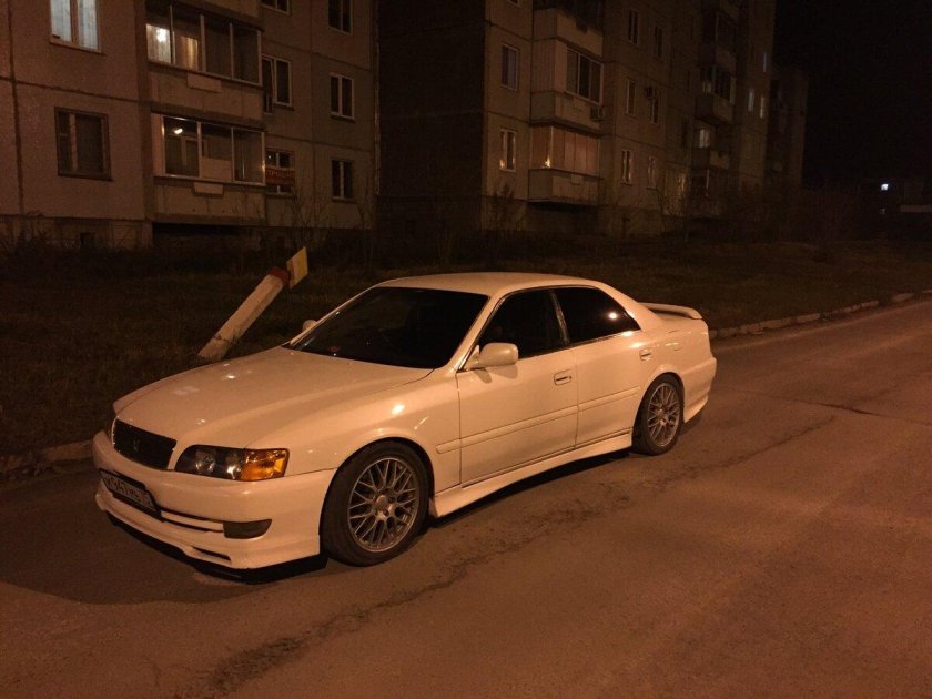 Тойота Чайзер 100 белый