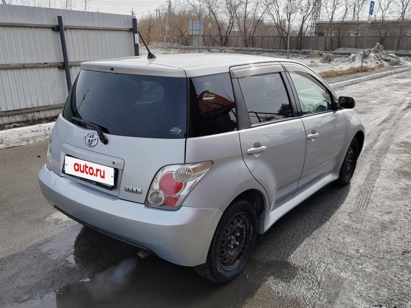 Тойота ист 2002