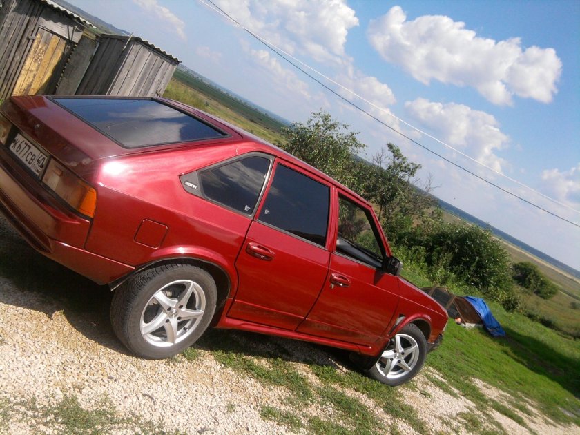 Москвич 2141 красный металлик