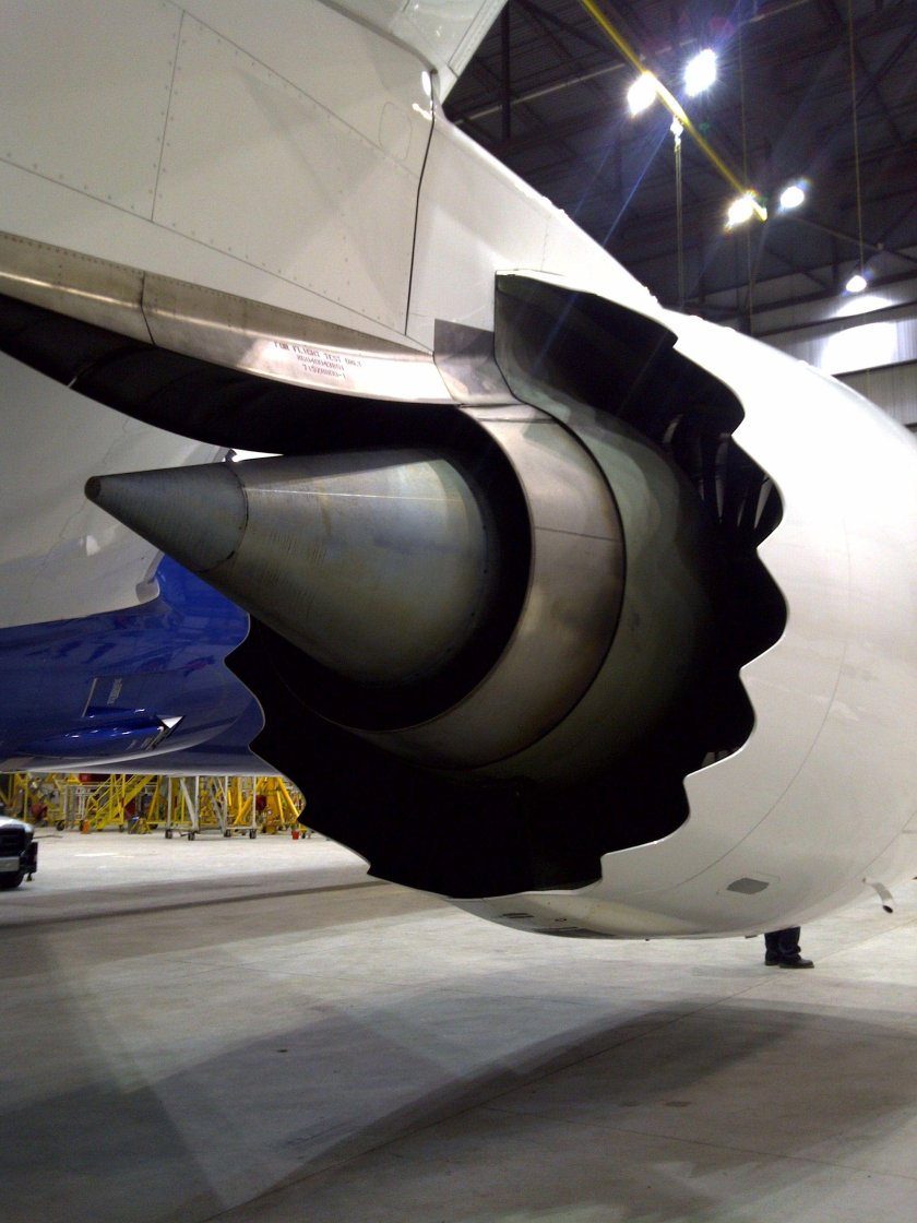 Двигатели b787