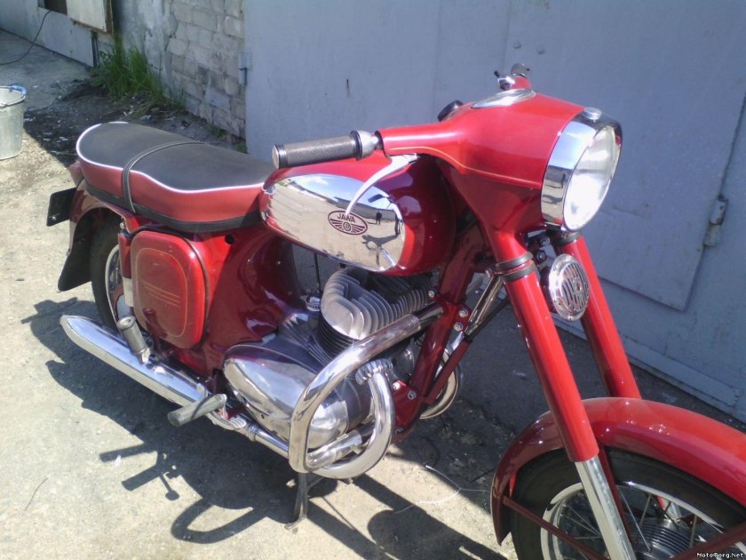 Мотоцикл Ява 360 старушка