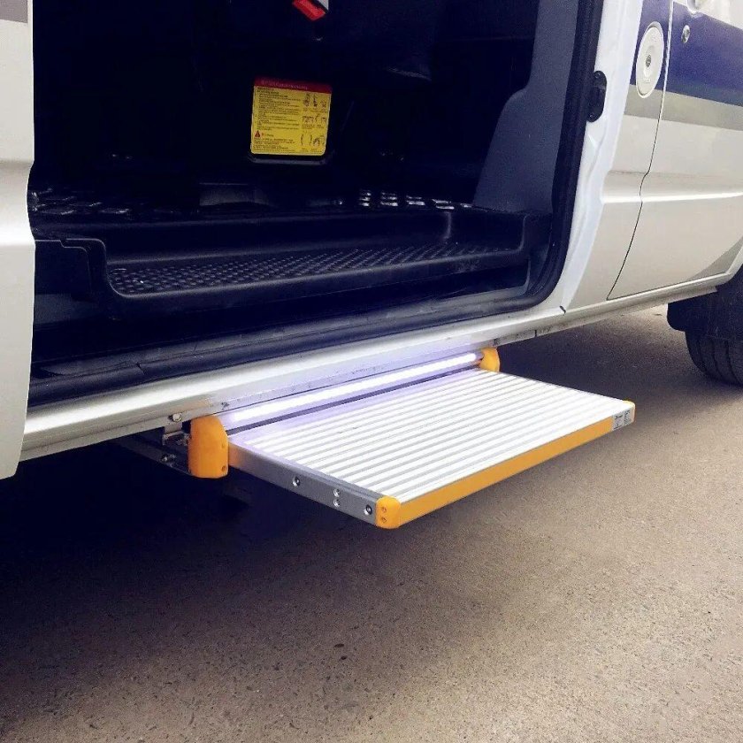 Электро ступенька на микроавтобус