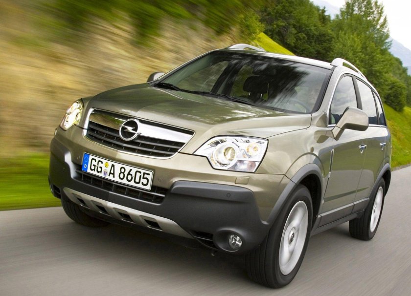 Внедорожник Опель Антара