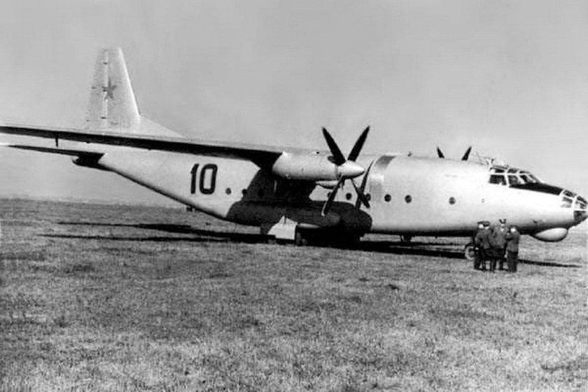 Антонов АН-8