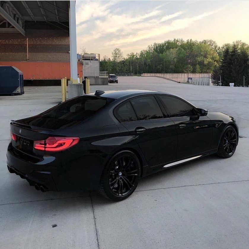 БМВ м5 ф90 черная