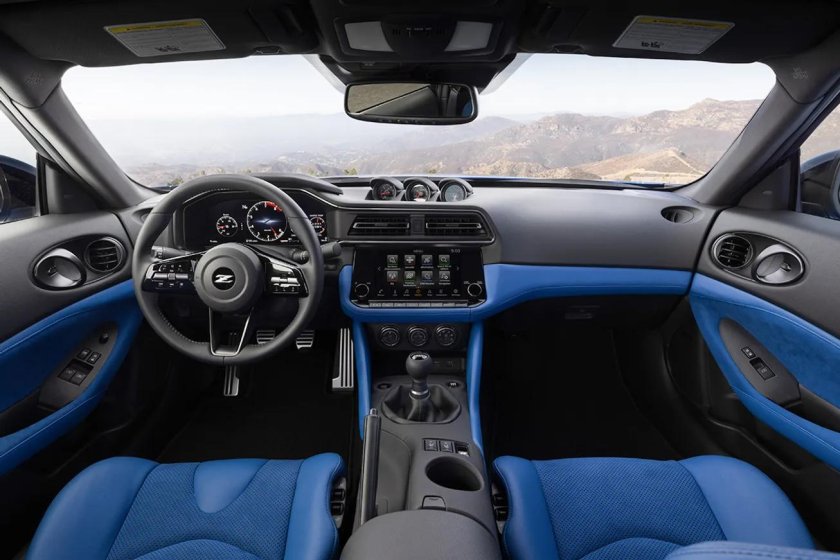 Новый Ниссан z 2023