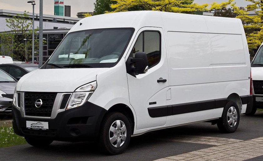 Фургон Nissan nv400