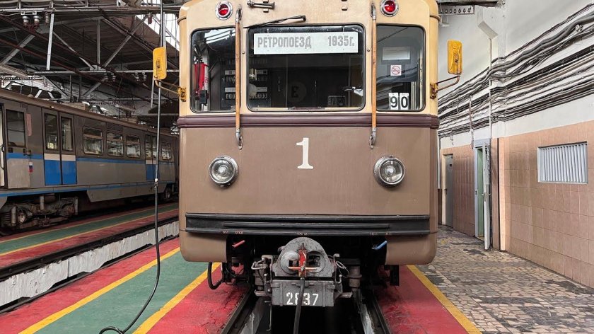 Ретропоезд Сокольники метро