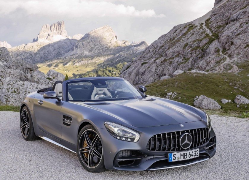 Mercedes-benz amg gt roadster