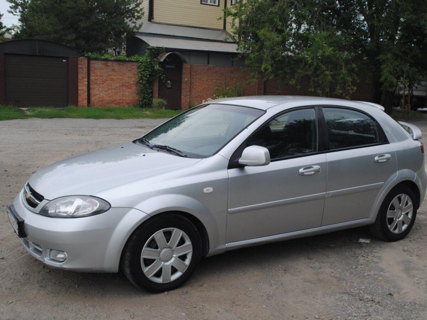 Шевроле Лачетти хэтчбек 1.6