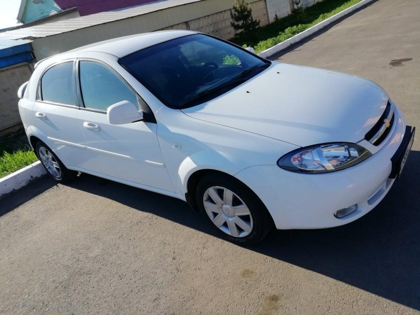 Шевроле Лачетти хэтчбек 2012