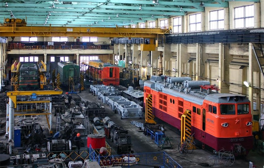 Цех тр-3 локомотивного депо