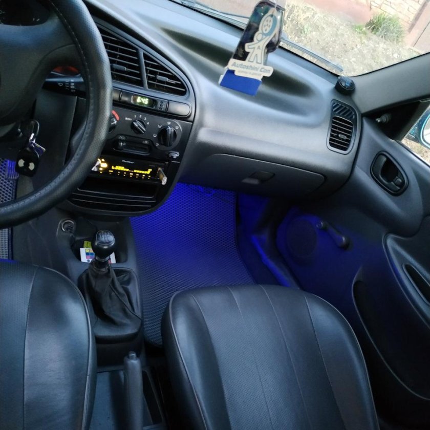 Daewoo lanos салон