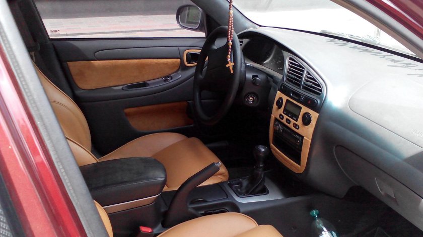 Chevrolet lanos черный салон