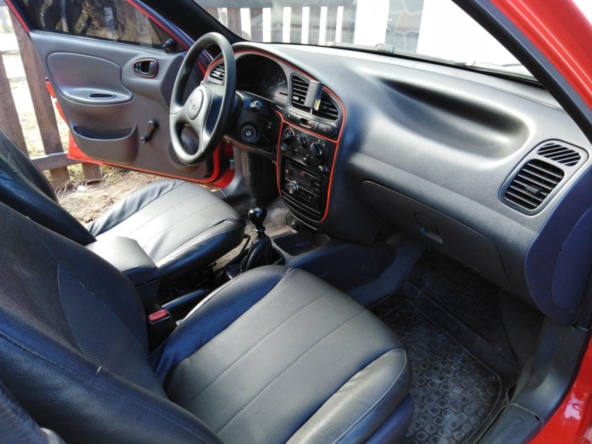 Chevrolet lanos салон
