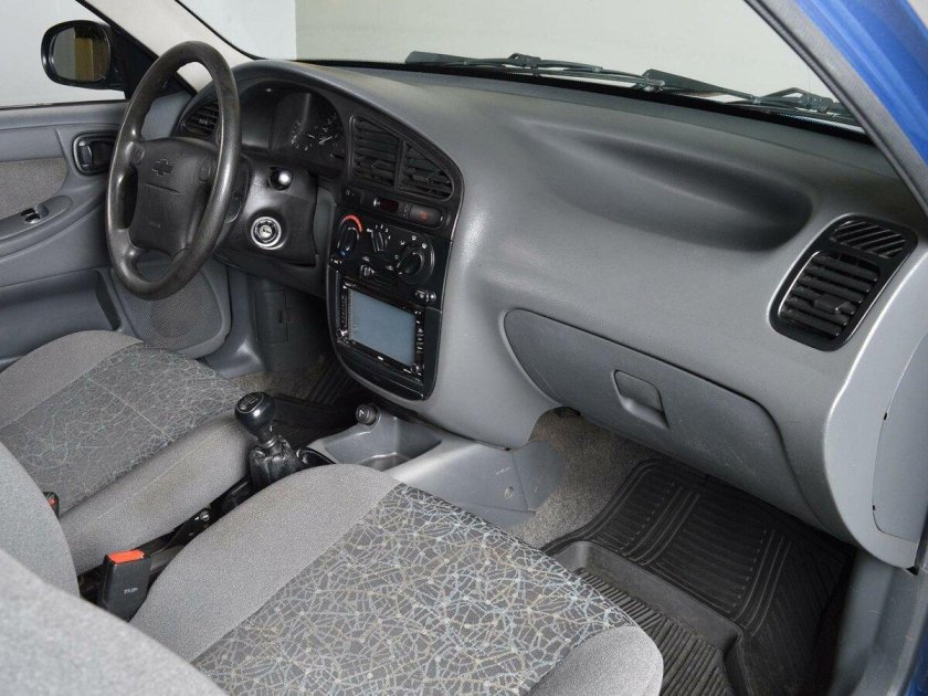 Honda CR-V, 1996 год салон