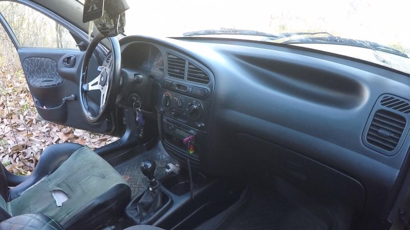 Черный салон lanos