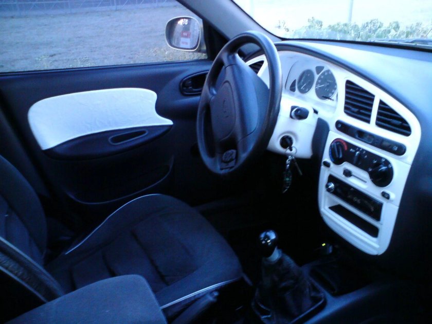 Daewoo lanos, 2001 АТ салон
