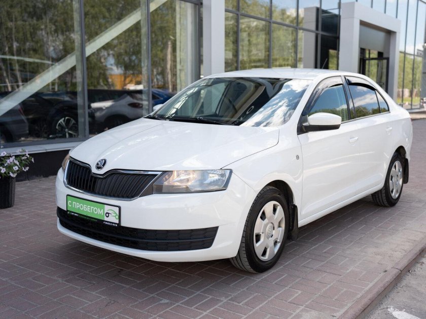 Шкода рапид 2017 белый