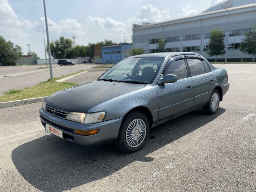 Тойота Королла 1992 седан