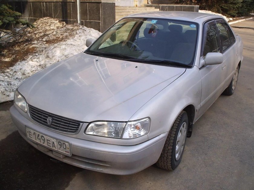 Тойота Королла Старая 1998 седан