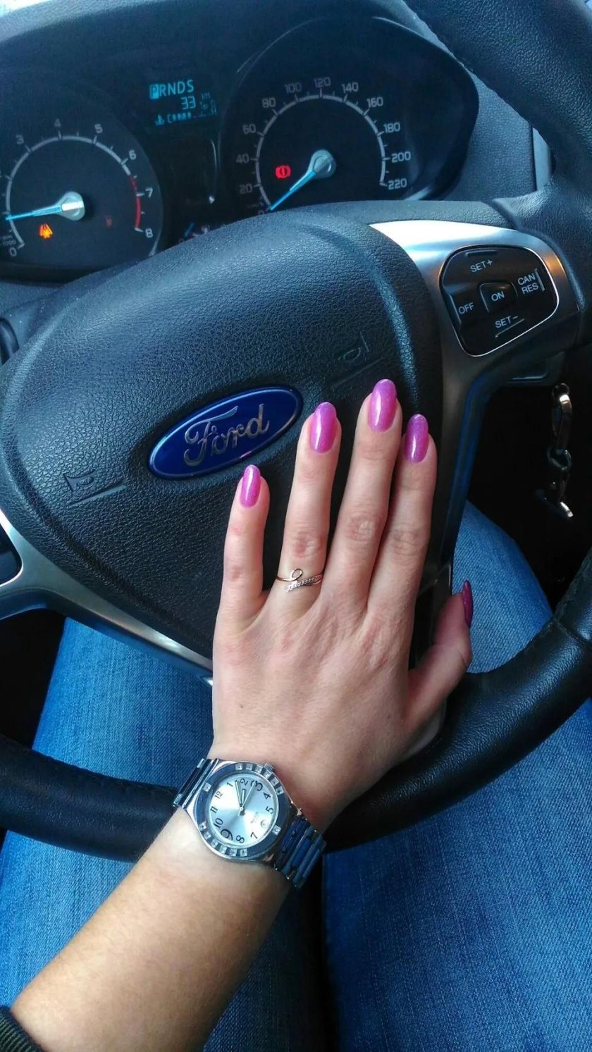 Маникюр на руле