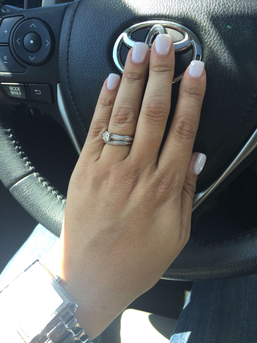 Маникюр френч на руле