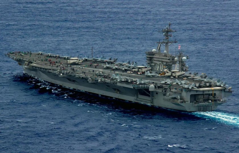 Атомный авианосец