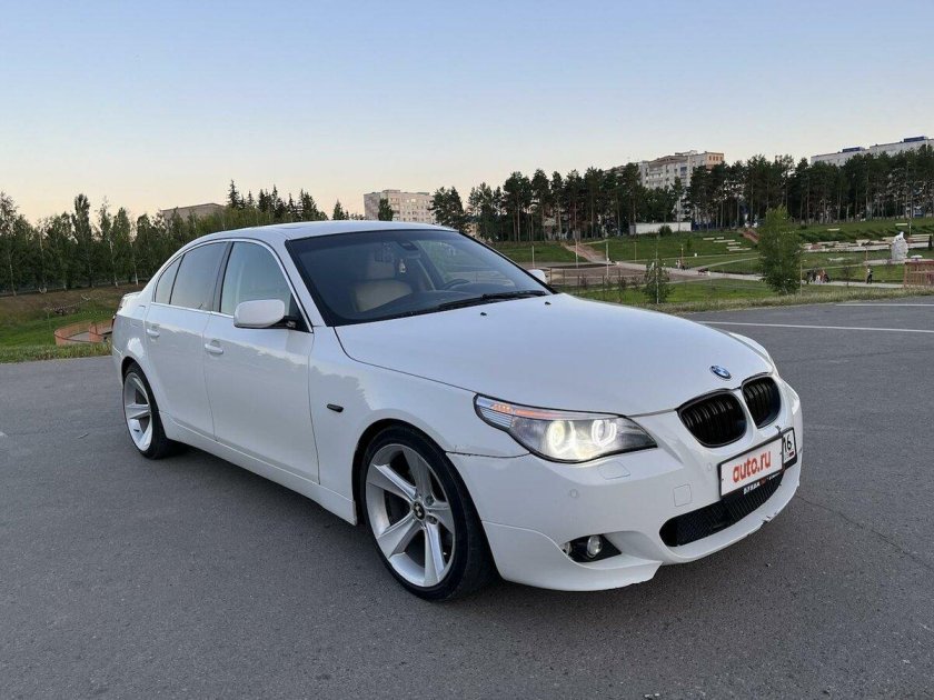 БМВ 5 серии 2005 года