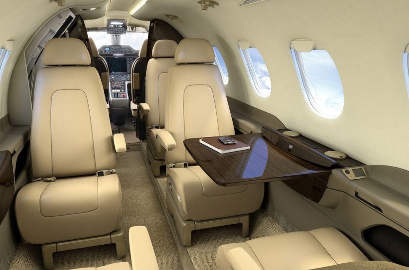 Embraer Phenom 300e Jet