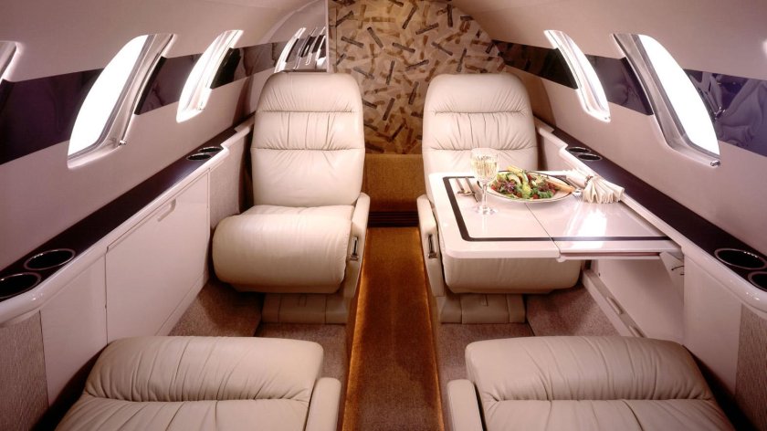 Самолет cessna citation jet