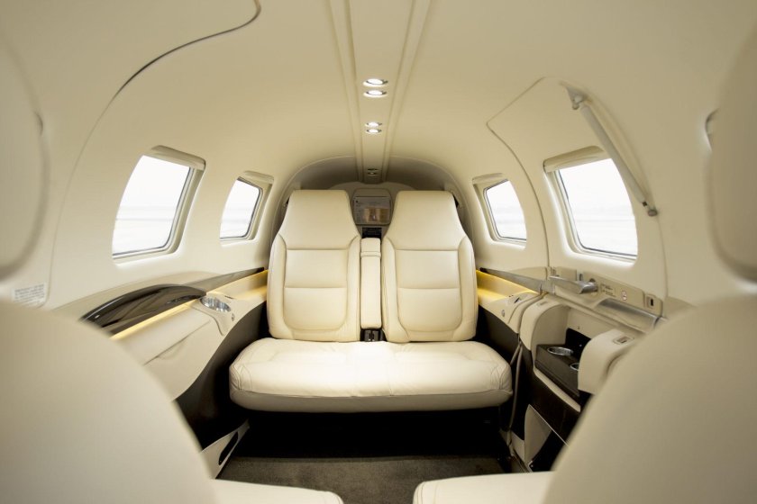 Самолет Piper м600