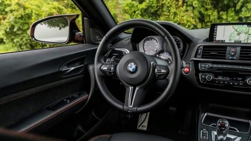 BMW m2 салон
