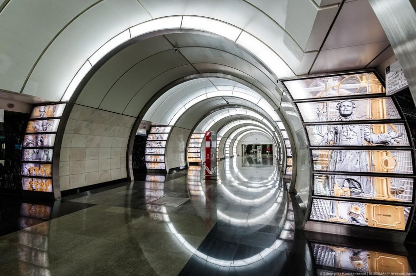 Станция метро фонвизинская