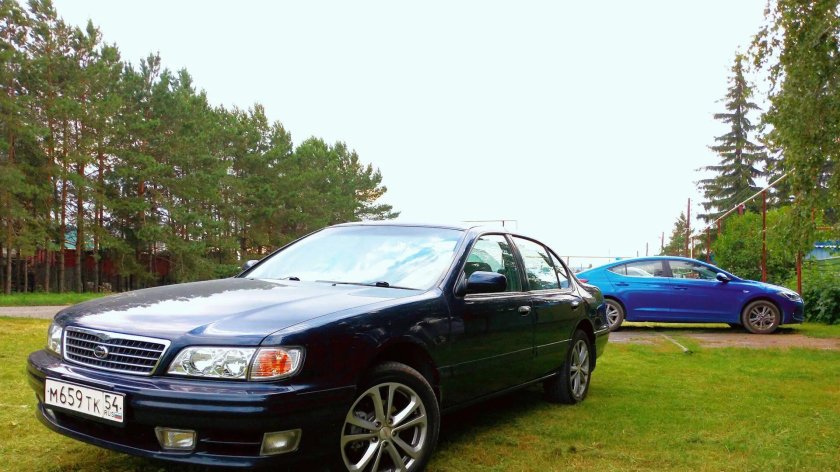 Ниссан Цефиро синий