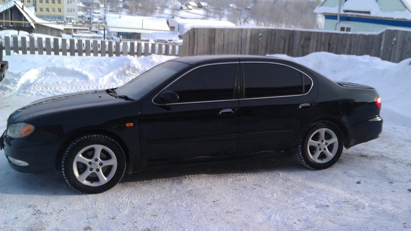 Nissan Cefiro a33 черный