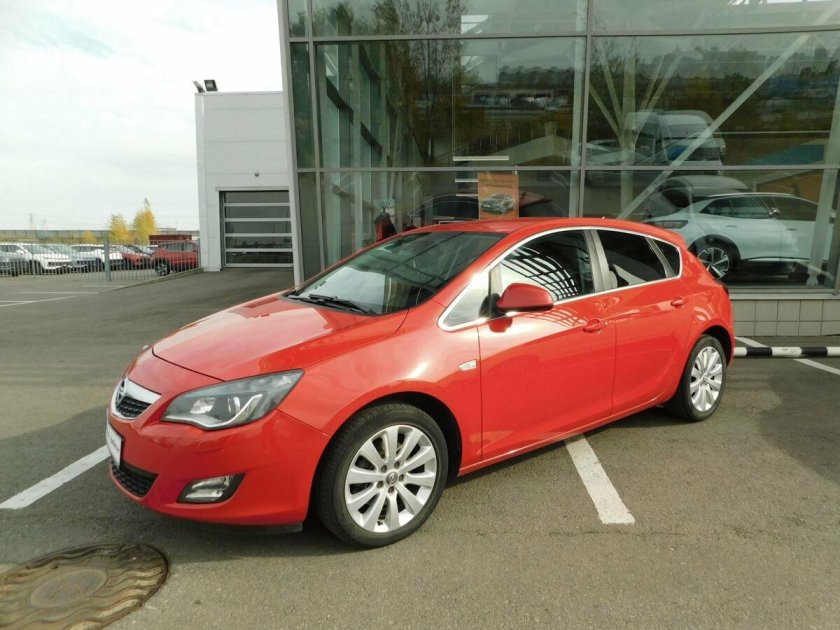 Opel Astra j 2011