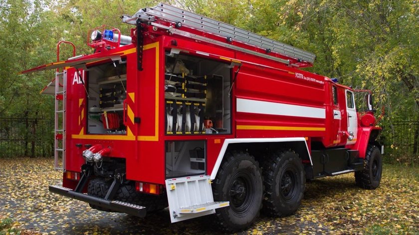 АЦ 3,2-40 Урал