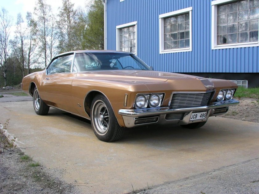 Buick Riviera 71
