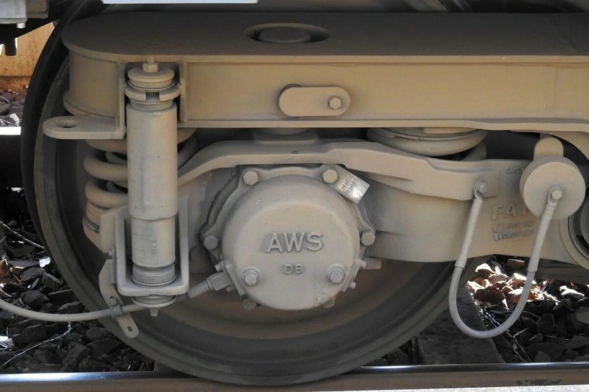 Демпфер грузового вагона